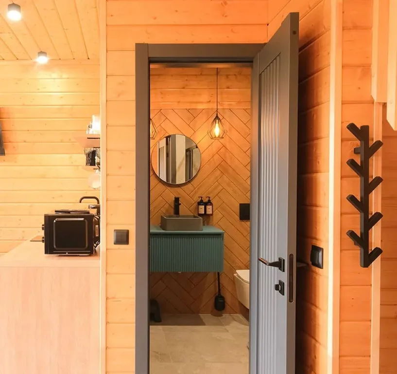 Дом A-frame Lux с дровяной купелью и мангальной зоной.