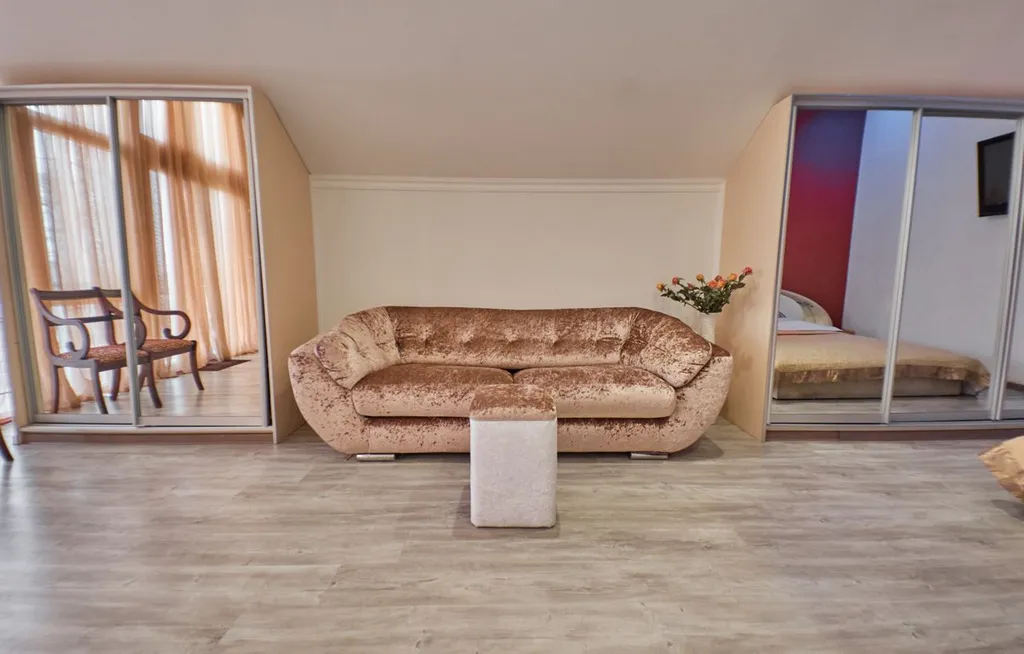 Квартира Апартаменты центр с уютным балконом — Севастополь