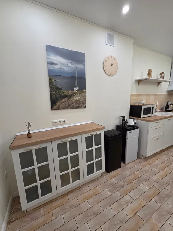 Современная 3-комнатная квартира в центре с дизайнерским ремонтом