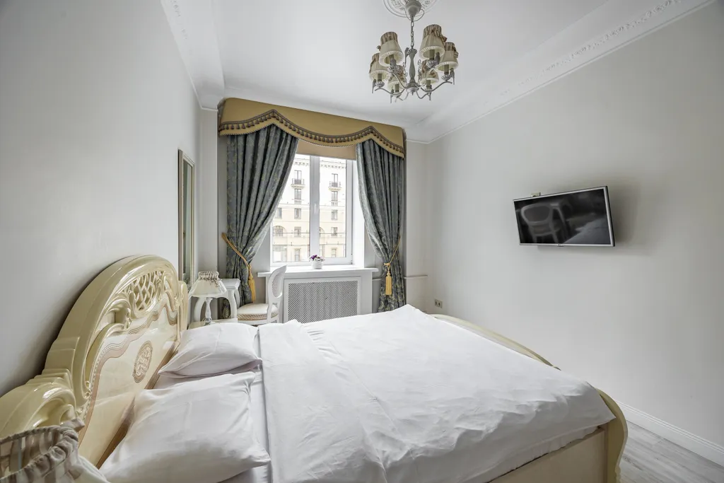 Vip-апарт, врата города, метро, 2 этаж, окна во двор, парковка, кондиционер