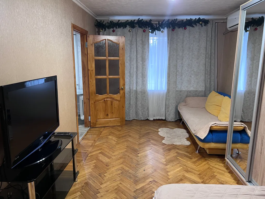 Двухкомнатная квартира в центре золотого квадрата на Северром