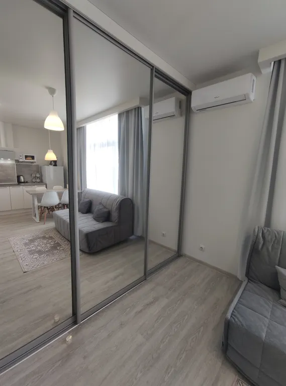 Белый дом у Черного моря