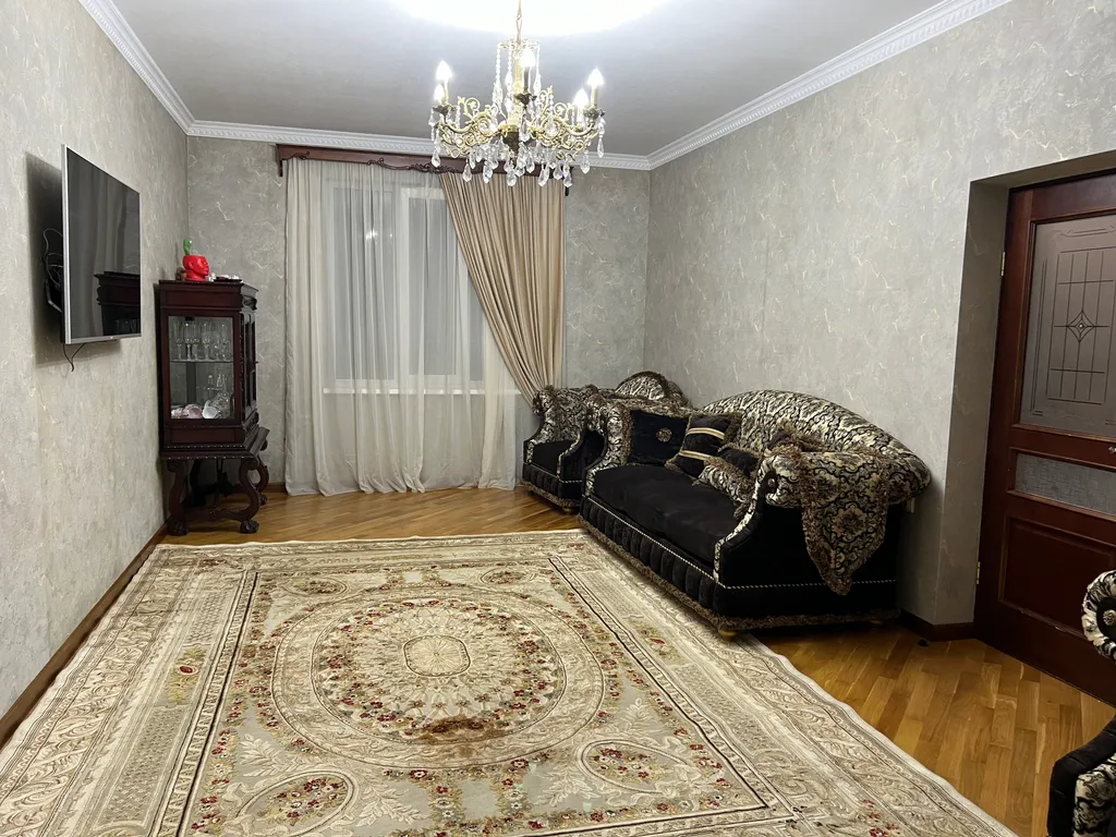 4-комнатная Квартира — аренда посуточно в Сухум