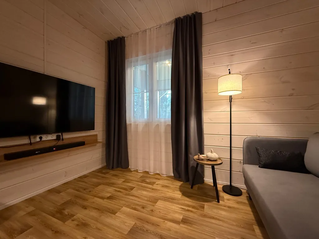 Домик с баней, банным чаном на берегу можайского водохранилища