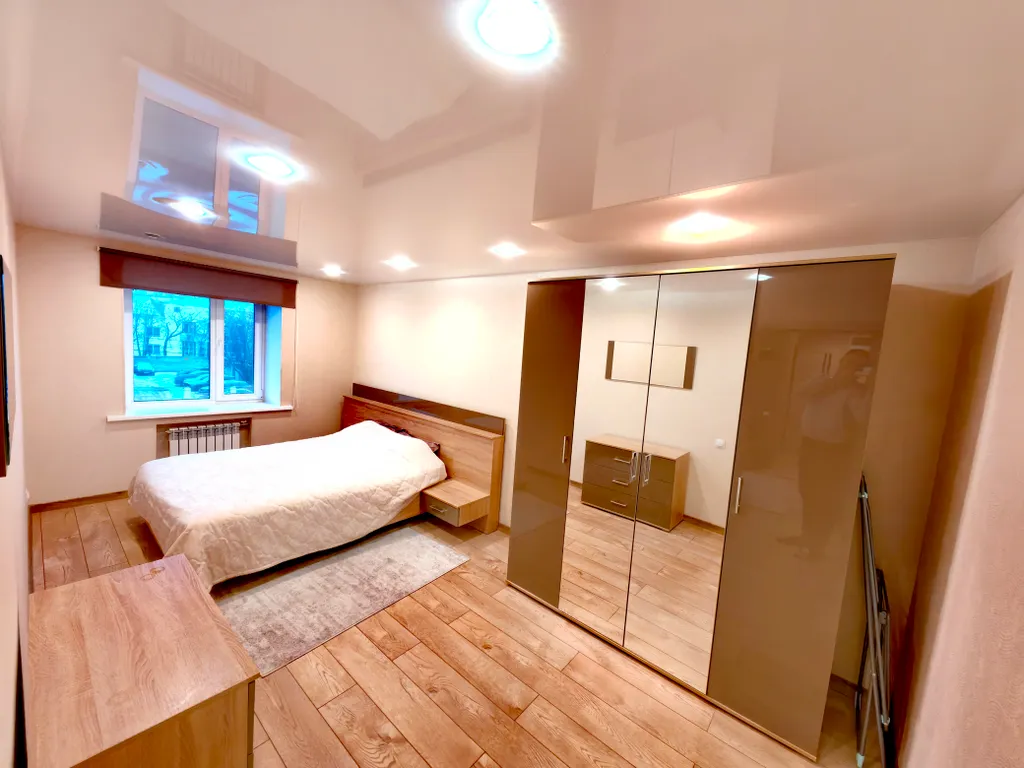 Юность на пяти углах