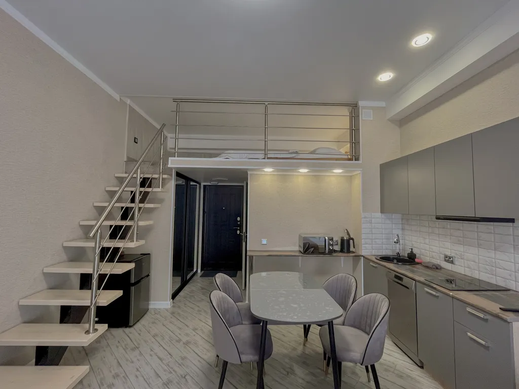 Квартира Квартира Двухуровневая студия в ЖК «Грин Сейл Парк» — Сириус