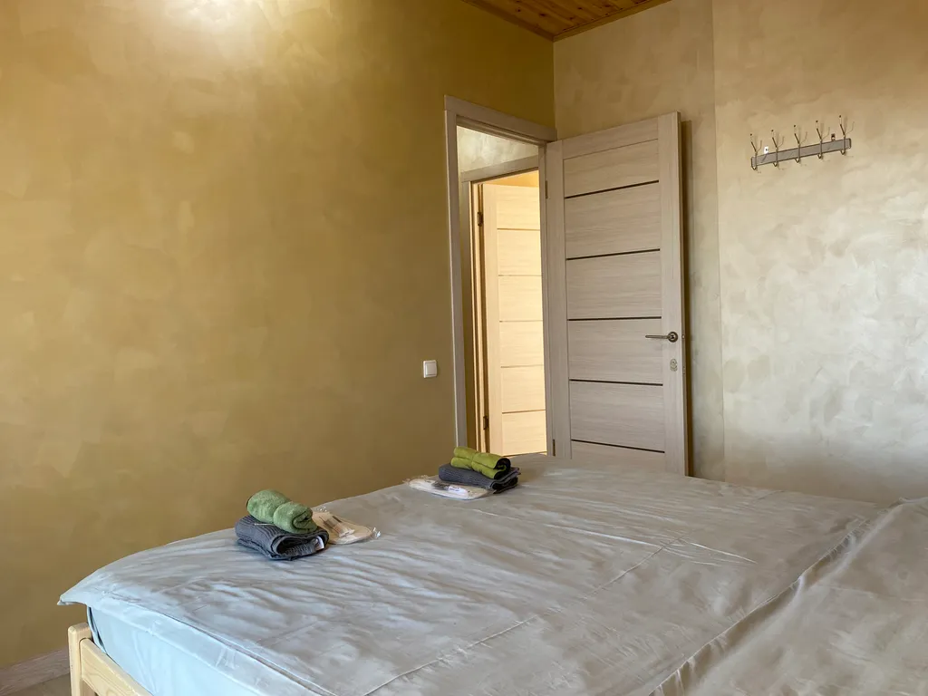 4 комнатный 2 этажный дом