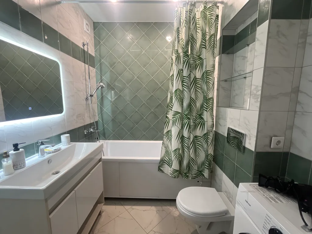 Уютная новая двухкомнатная квартира рядом с ТЦ Глобус