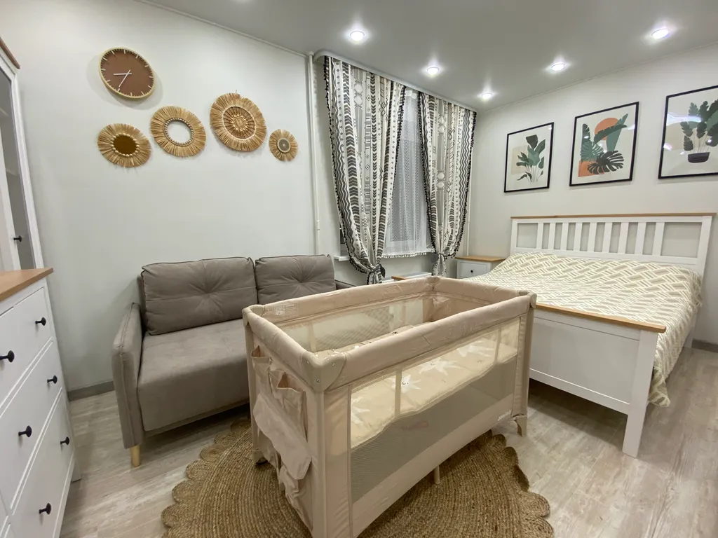 Апартамент Сканди с балконом и отдельной спальней