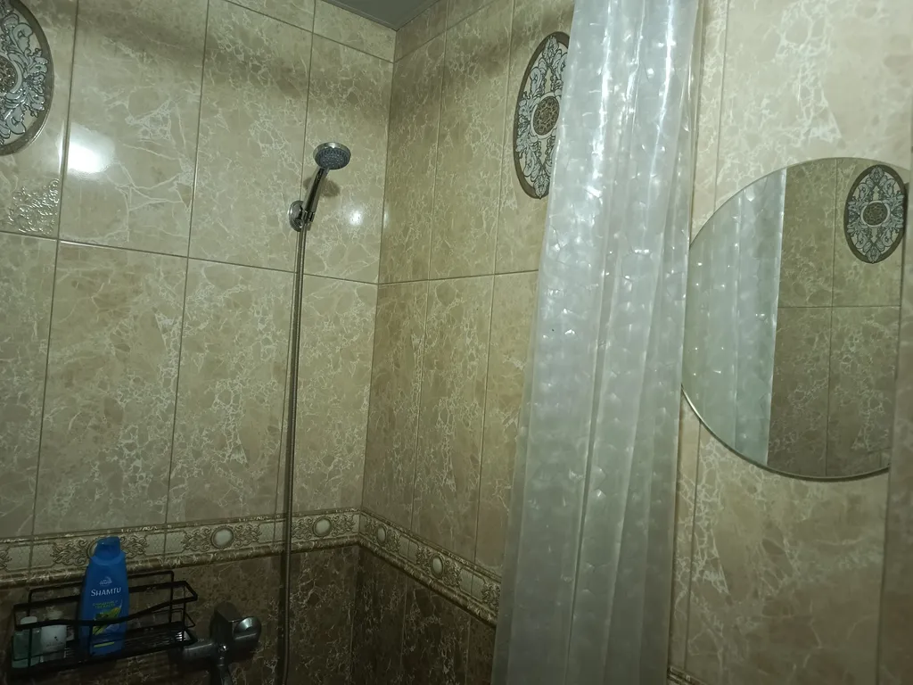 Квартира Квартира в центре возле вокзала, площади, парка, рынка и море — Махачкала