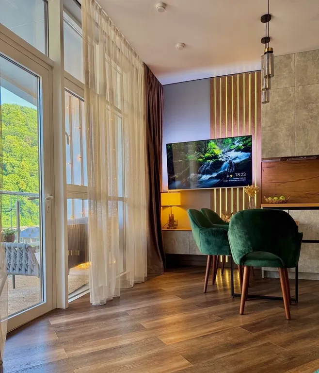 Эко квартира на море с большим балконом