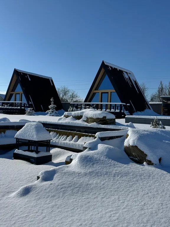 Коттедж Дoм у реки с собственным причалом и рыбалкой — аренда посуточно в Волгоград
