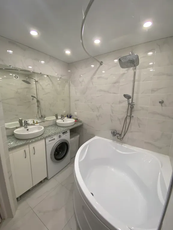 К вашим услугам, большая и светлая квартира в ЖК Летняя Резиденция