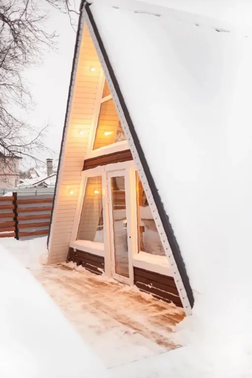 Уютные домики в стиле а-фрейм