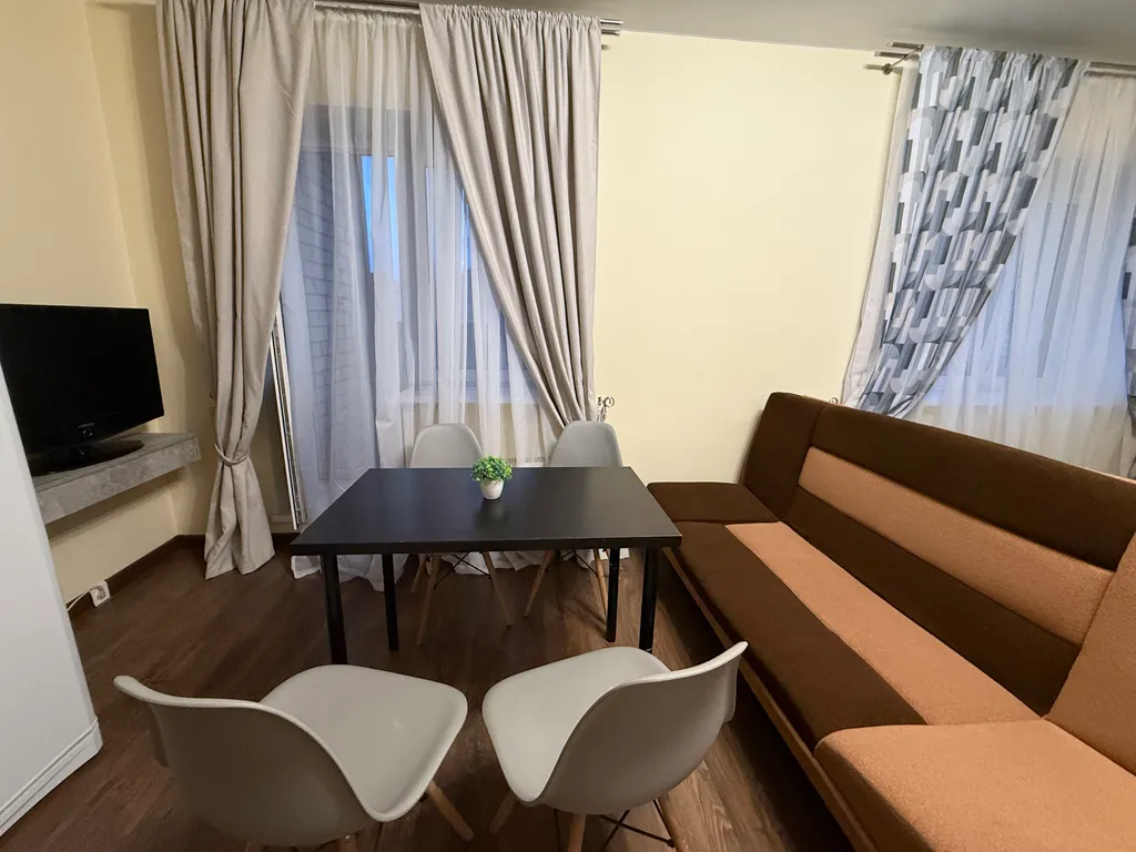 Новенькая студия