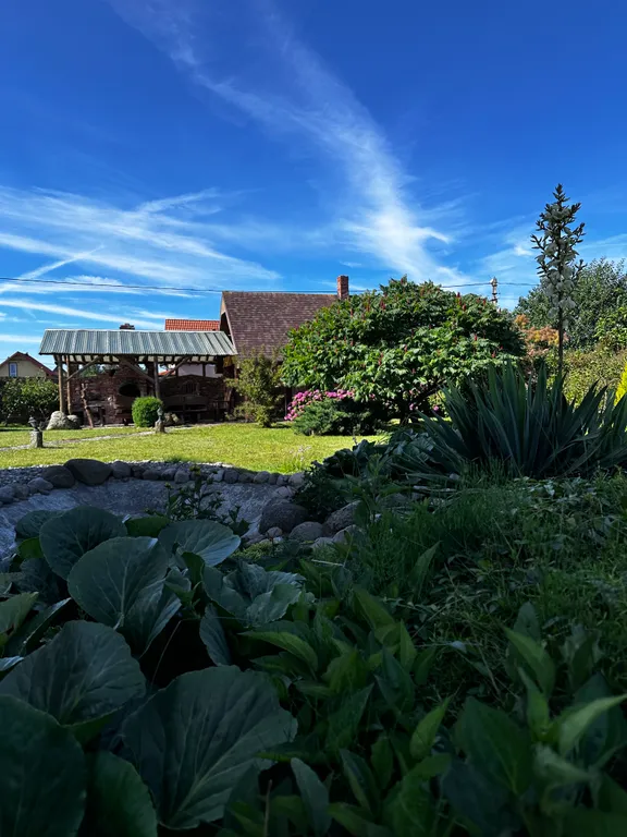 Дом-усадьба с видом на море с баней и беседкой