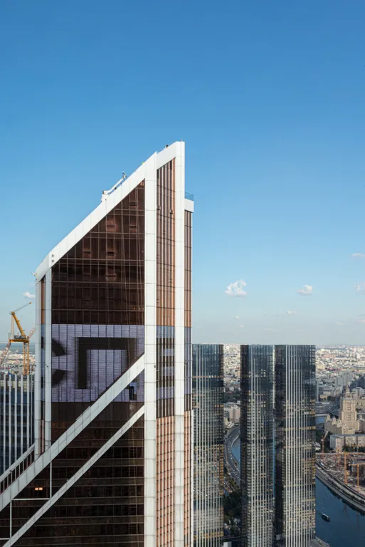 Роскошный апартамент на 81 этаже с ванной у окна и великолепным видом