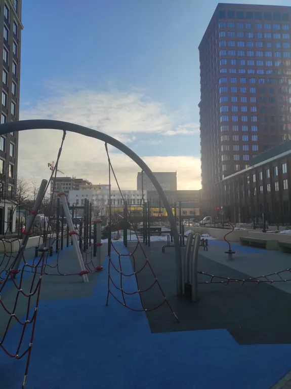 Квартира Квартира Уютная евротрешка рядом с ВДНХ для семьи с детьми — Москва