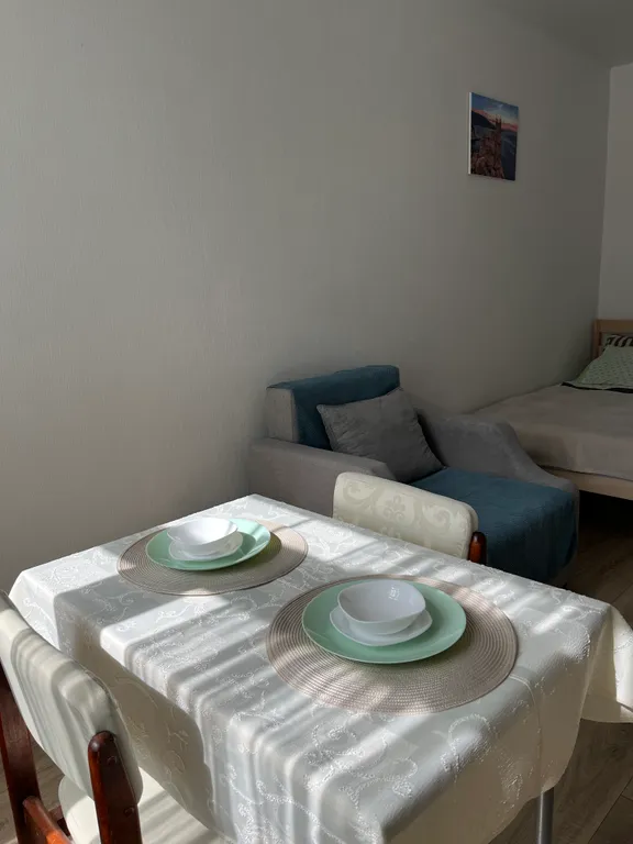 Уютная студия с видом на бассейн