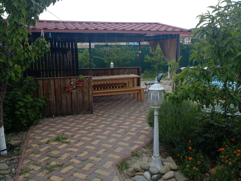 Гостевой дом Адель с баней и бассейном с подогревом.