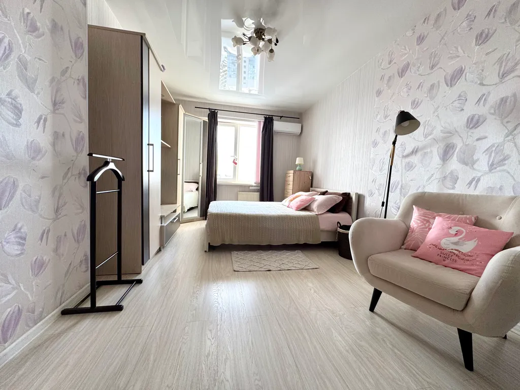 Уютная квартира на 23 этаже