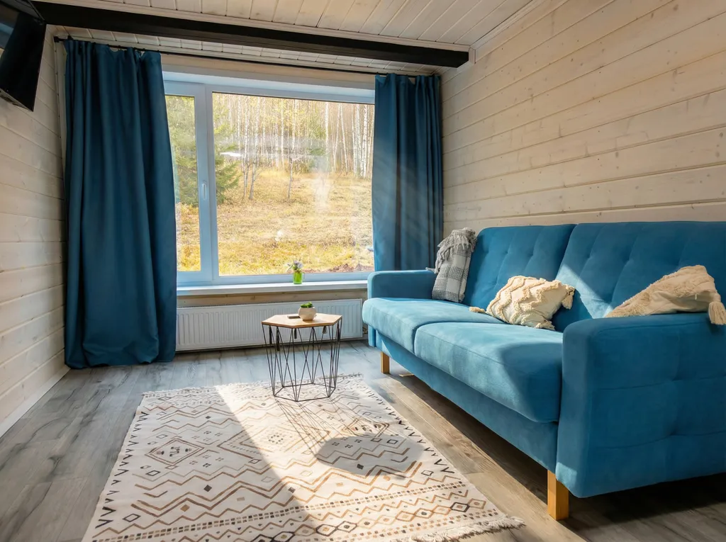 Уютный домик на берегу реки Косьва