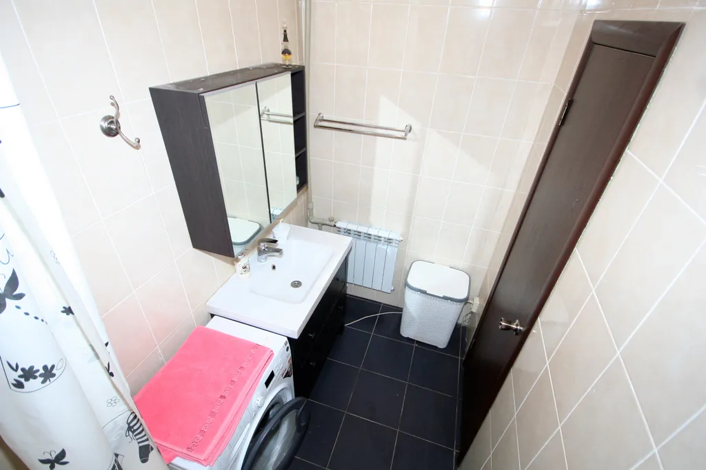 Большая 2-комнатная квартира рядом с канатной дорогой