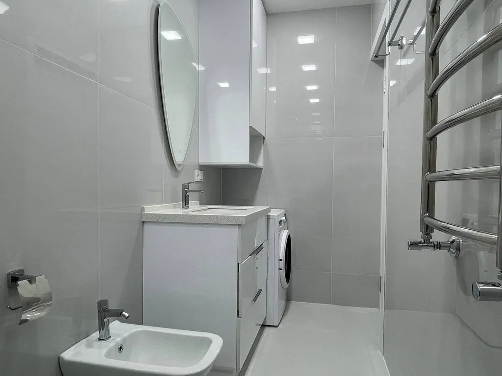 Малая в центре