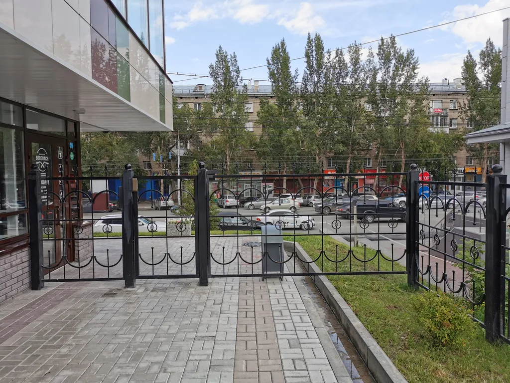 Квартира Квартира у ТЦ Галерея и Гастрокорт, НИИТО, с теплой охраняемой парковкой — Новосибирск