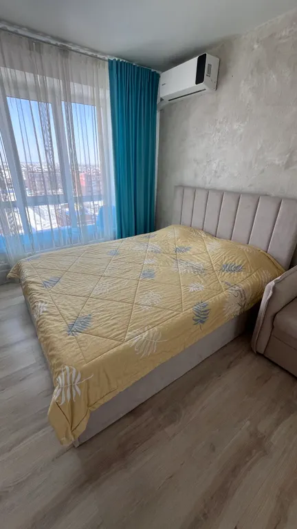 Квартира рядом с Волгой, с панорамными окнами и красивыми закатами