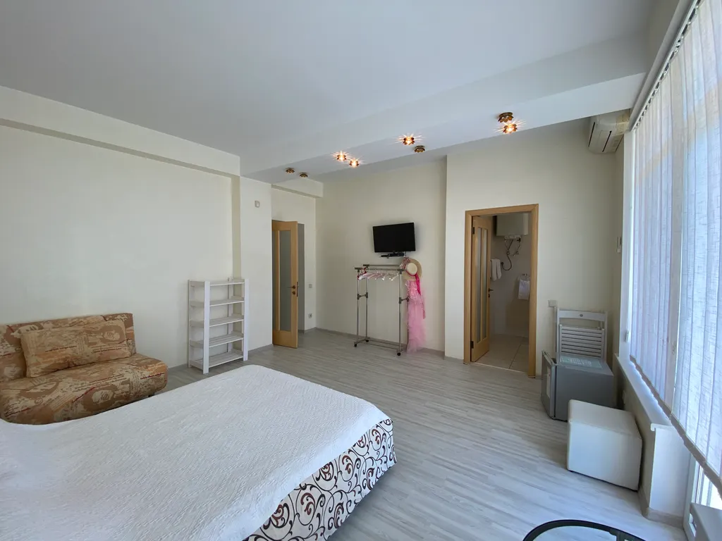 Дом в Гаспре рядом с заповедником возле Солнечной тропы