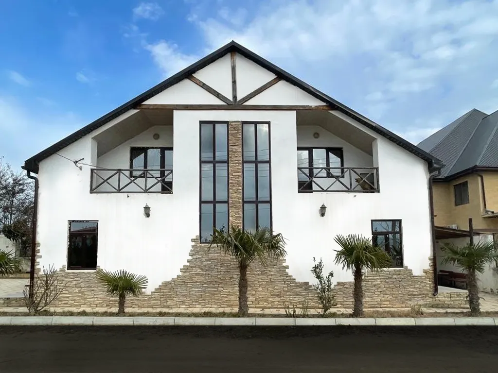 Коттедж индивидуальный двухэтажный — аренда посуточно в Дербент