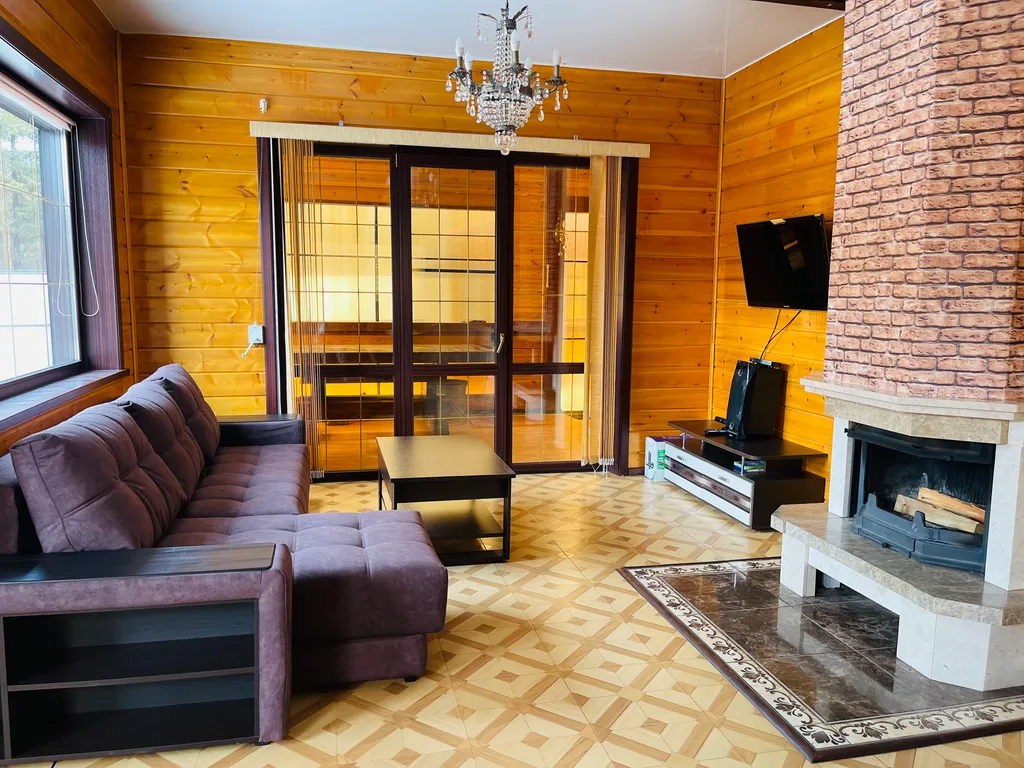 Коттедж Дом в лесном массиве с закрытой территорией — аренда посуточно в Горячинск