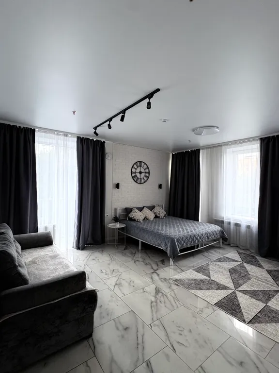 Просторные апартаменты на набережной