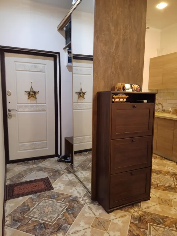 Дом с бассейном и террасой в коттеджном поселке