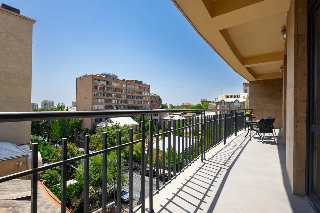 Красивая квартира в видом на город