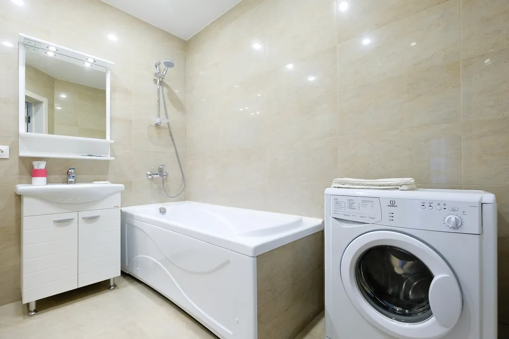 Комфортная двухкомнатная квартира у Лагерного сада