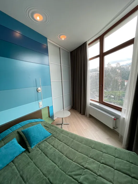 Большая квартира в центре ЖК Лотос с видом на море и горы