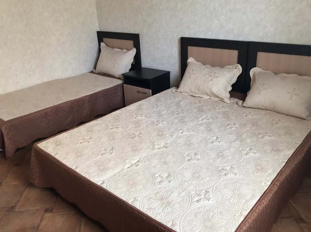 Квартира Номер с видом на море, горы и поселок — аренда посуточно в Морское