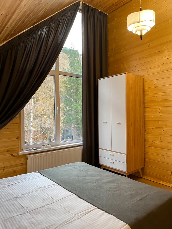 Двухэтажный Barnhouse у реки Гарабаши с видом на горы