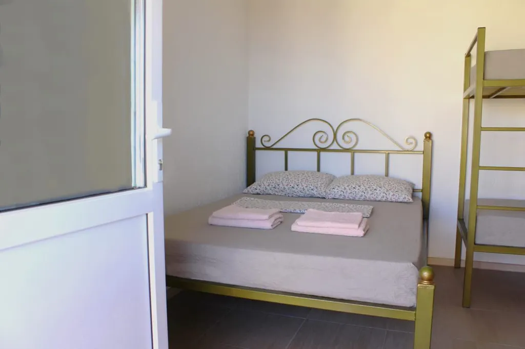 Номер с индивидуальной кухней и своим двором