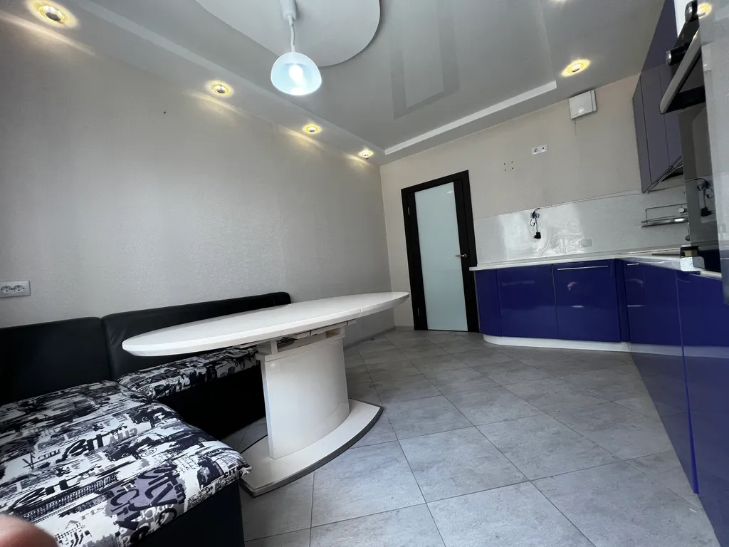 Квартира Квартира Огромная двушка с дизайнерским ремонтом — Свердловский