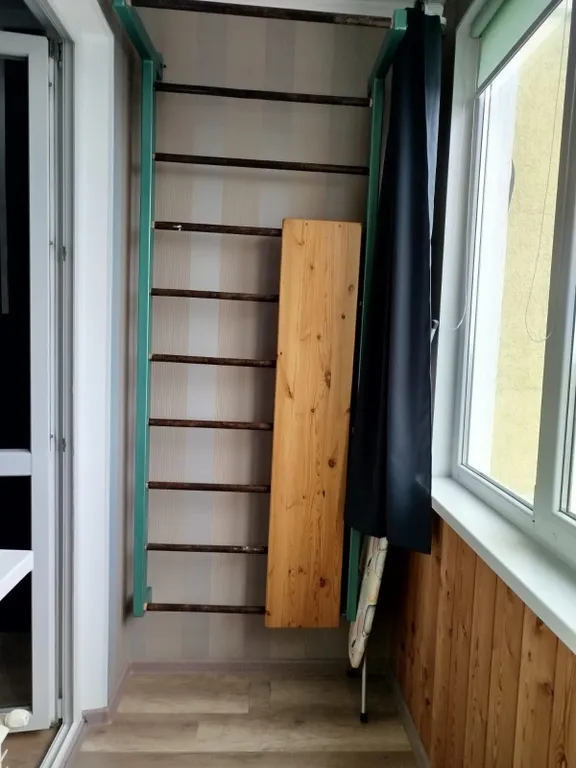 Замечательная квартира в районе 7 горбольницы с видом на горы