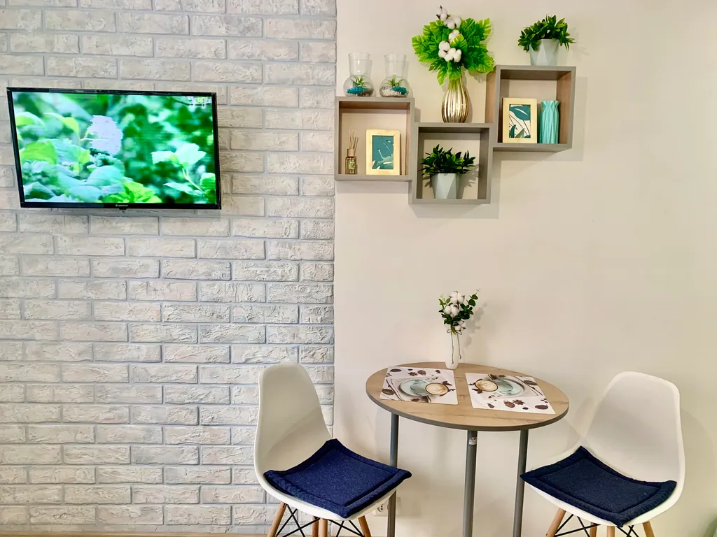 Студия Монстера рядом с жд вокзалом и цирком