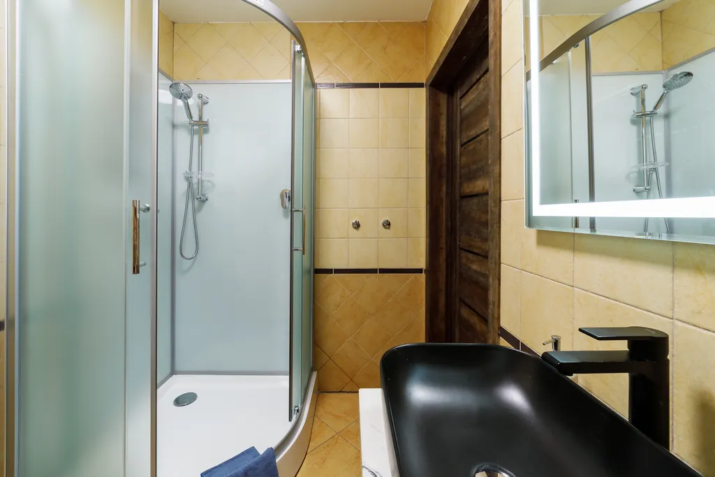 Уютный дом на лесной опушке