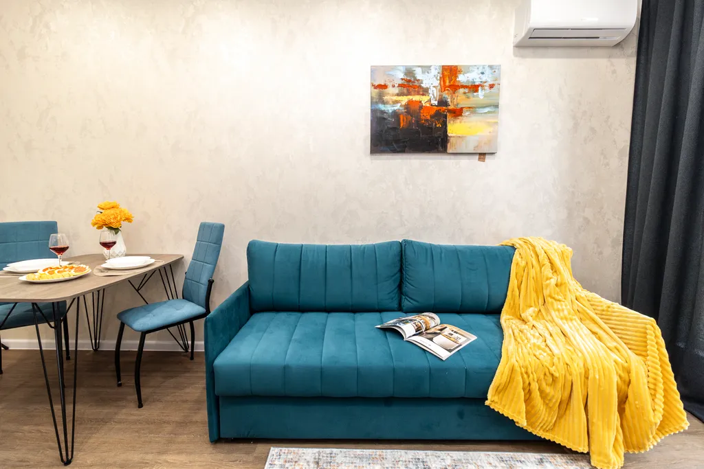 Квартира Квартира Яркая студия с диваном — Краснодар