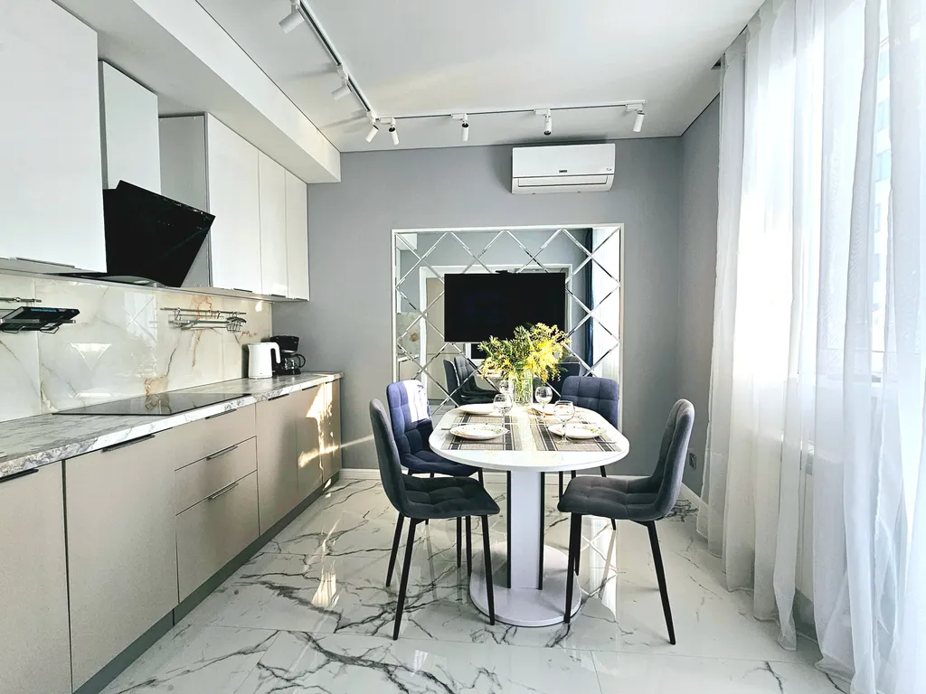 Квартира Большая двухкомнатная квартира с видом на море — Адлер