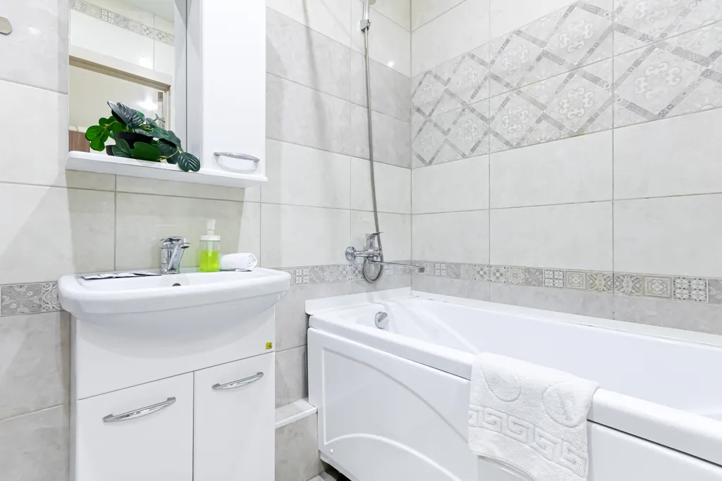 Квартира Квартира Светлая евродвушка в центре, 2 жк-телевизора, удобная кровать, 24/7 — Краснодар