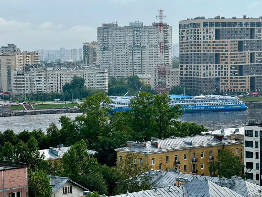 Уютная квартира с видом на Неву и центр — аренда посуточно в Санкт-Петербург