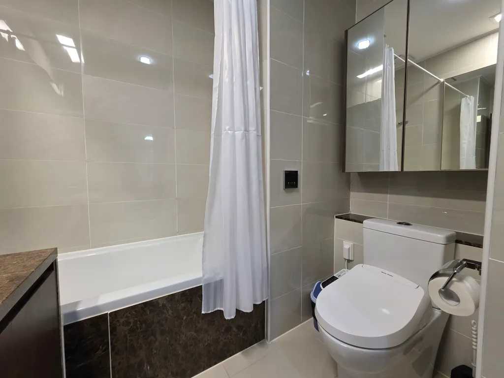 2-комнатная квартира возле Посольства США